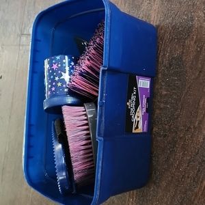Barely used kids horse grooming kit